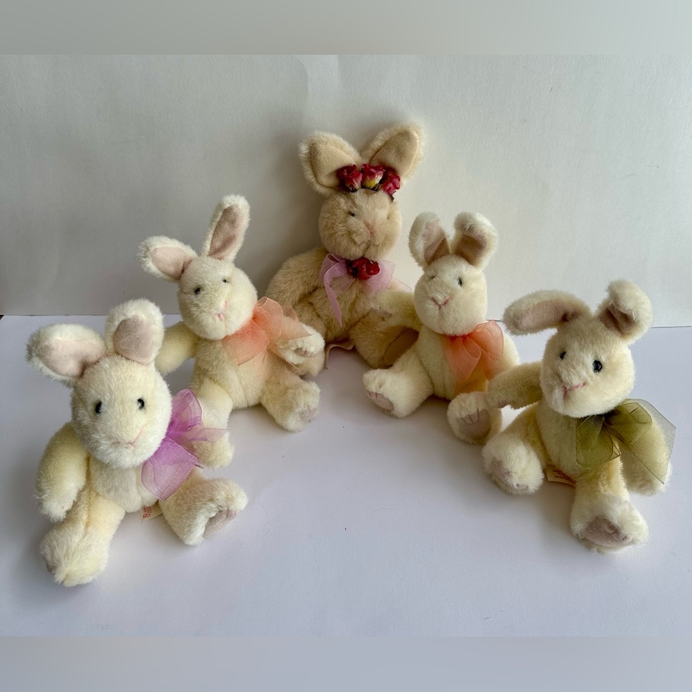 Russ Bunnies. Lot of 5